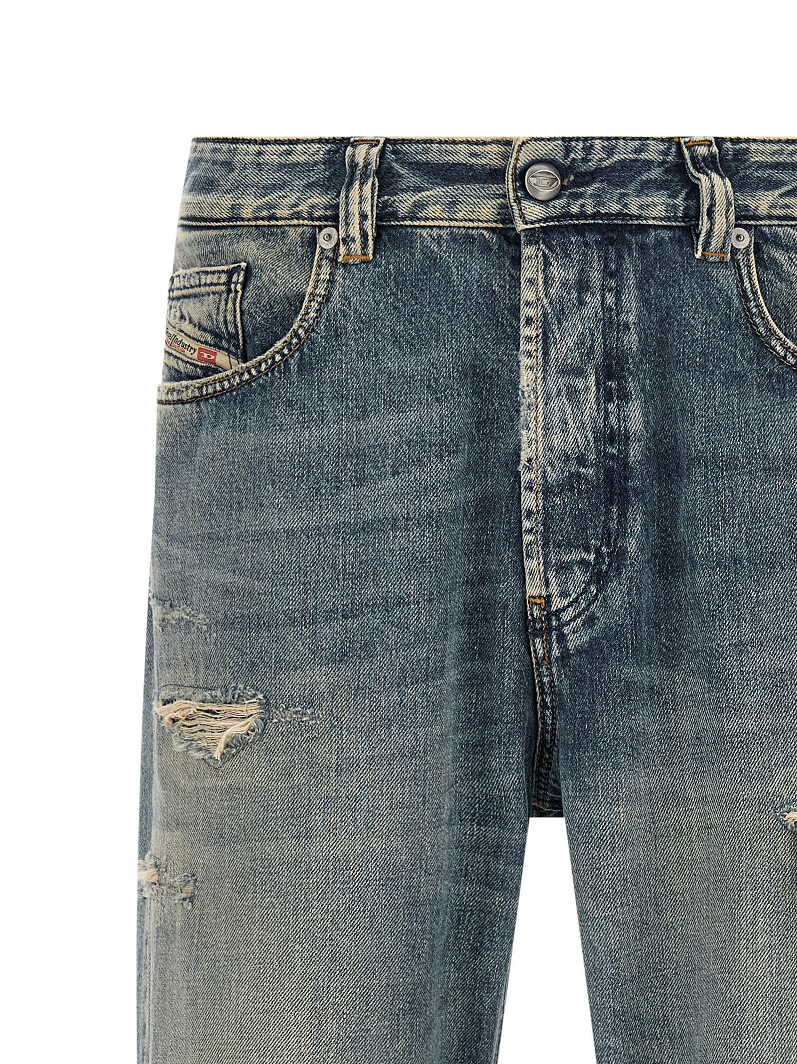 Jeans by Diesel for men in lyocell denim cotton blue & red features a refined silhouette with a refined tapered-leg & regular-fit, defined by a and a refined long for a refined finish.