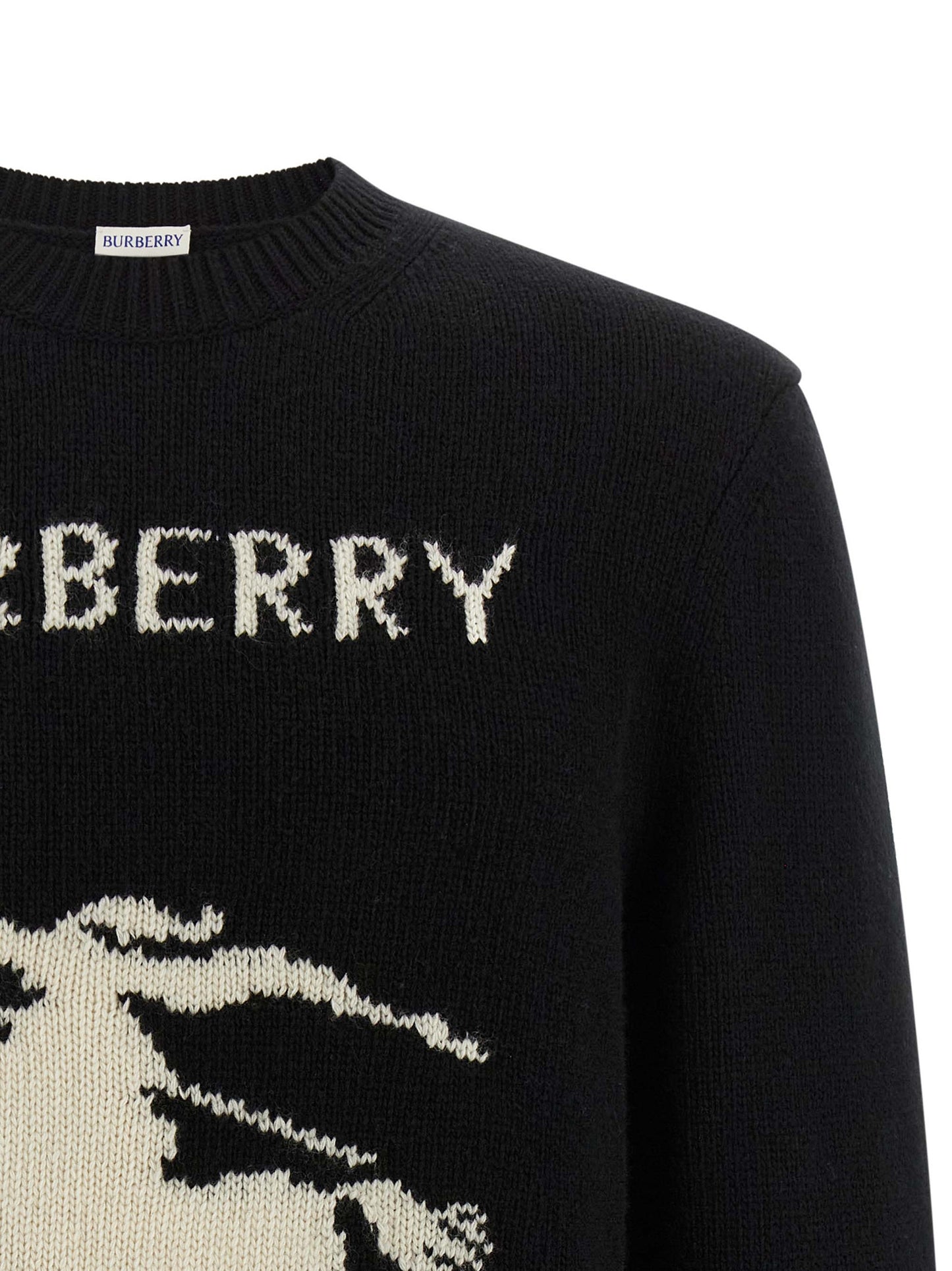 Cardigan by Burberry for men in cashmere black & patterned features an impeccable silhouette, showcasing a sophisticated crew neckline and detail for a truly impeccable finish.