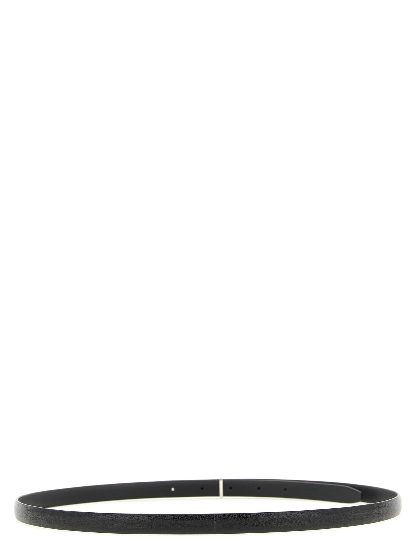 Belt by Tom Ford for men in goatskin leather black, palladium & signature features a artisanal-chic design, artfully capturing the essence of the Icon Goatskin Leather Belt with a artisanal-chic finish.