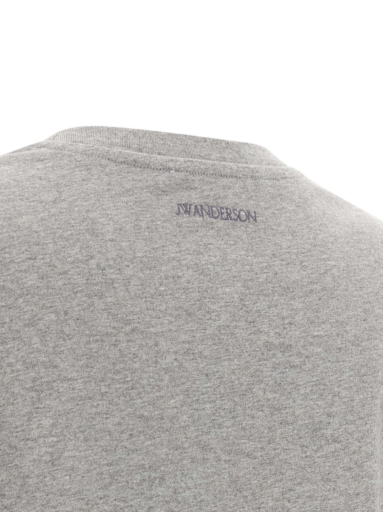 T-Shirt by J.W.Anderson for women in cotton animal, gray & silver showcases a chic silhouette, artfully detailed with a chic and for a chic finish.