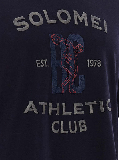 T-Shirt by Brunello Cucinelli for men in cotton blue & print showcases a dramatic silhouette, elegantly detailed with a dramatic crew neckline and for a truly dramatic finish.
