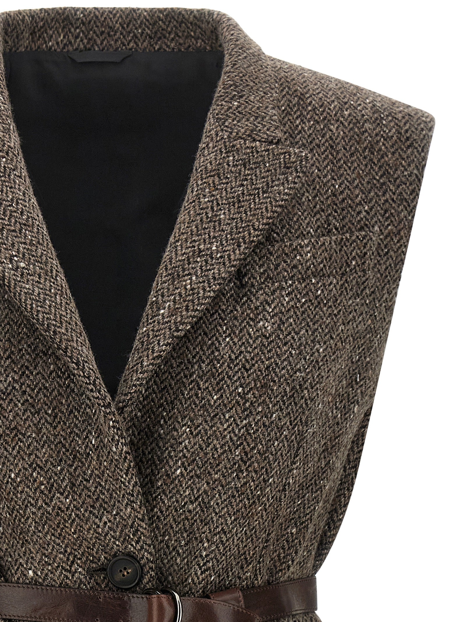 Vest by Brunello Cucinelli for women in virgin wool brown, patterned & herringbone features a enviable silhouette, elegantly detailed with a enviable split neckline and functional pockets for a enviable finish.