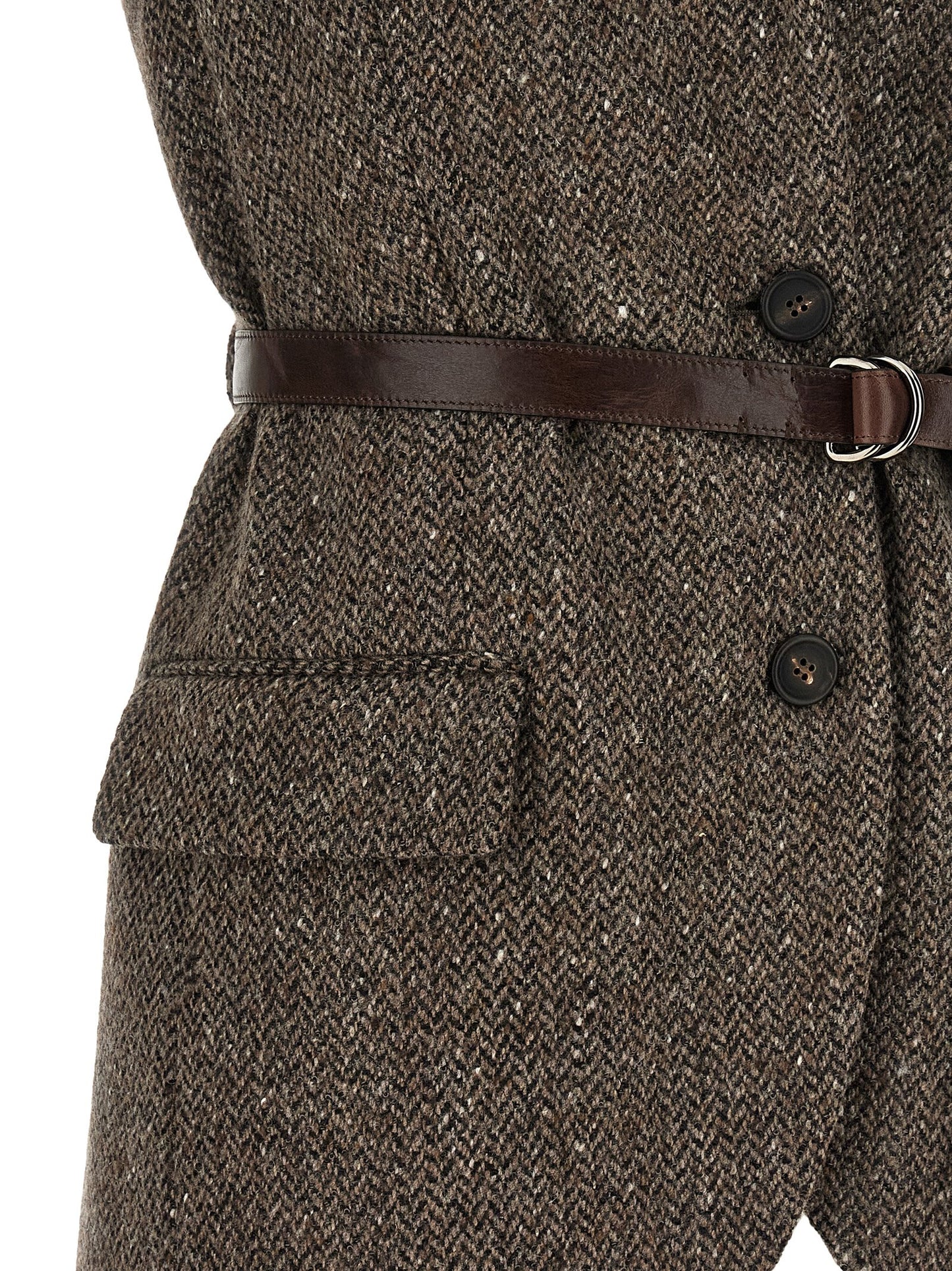 Vest by Brunello Cucinelli for women in virgin wool brown, patterned & herringbone showcases a utilitarian silhouette, artfully incorporating pockets and a utilitarian split neckline for a truly utilitarian finish.