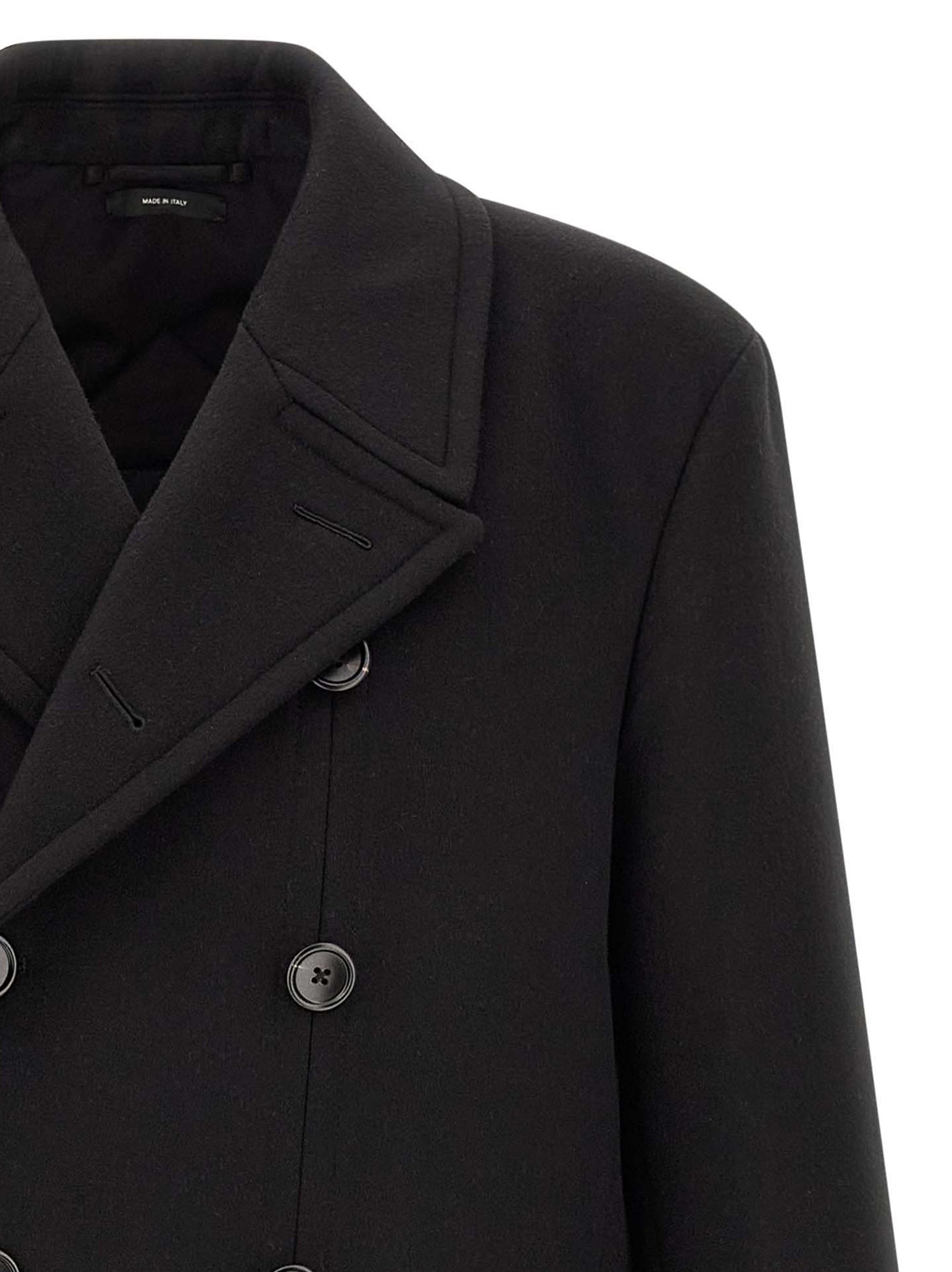 Overcoat by Tom Ford for men in cashmere virgin wool black presents a luxurious silhouette, showcasing a luxurious split neckline and sophisticated pockets for a premium, luxurious look.