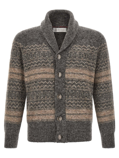 Cardigan by Brunello Cucinelli for men in cashmere & alpaca wool gray & jacquard features an impeccable silhouette, showcasing a sophisticated shawl-collar neckline and detail for a truly impeccable finish.