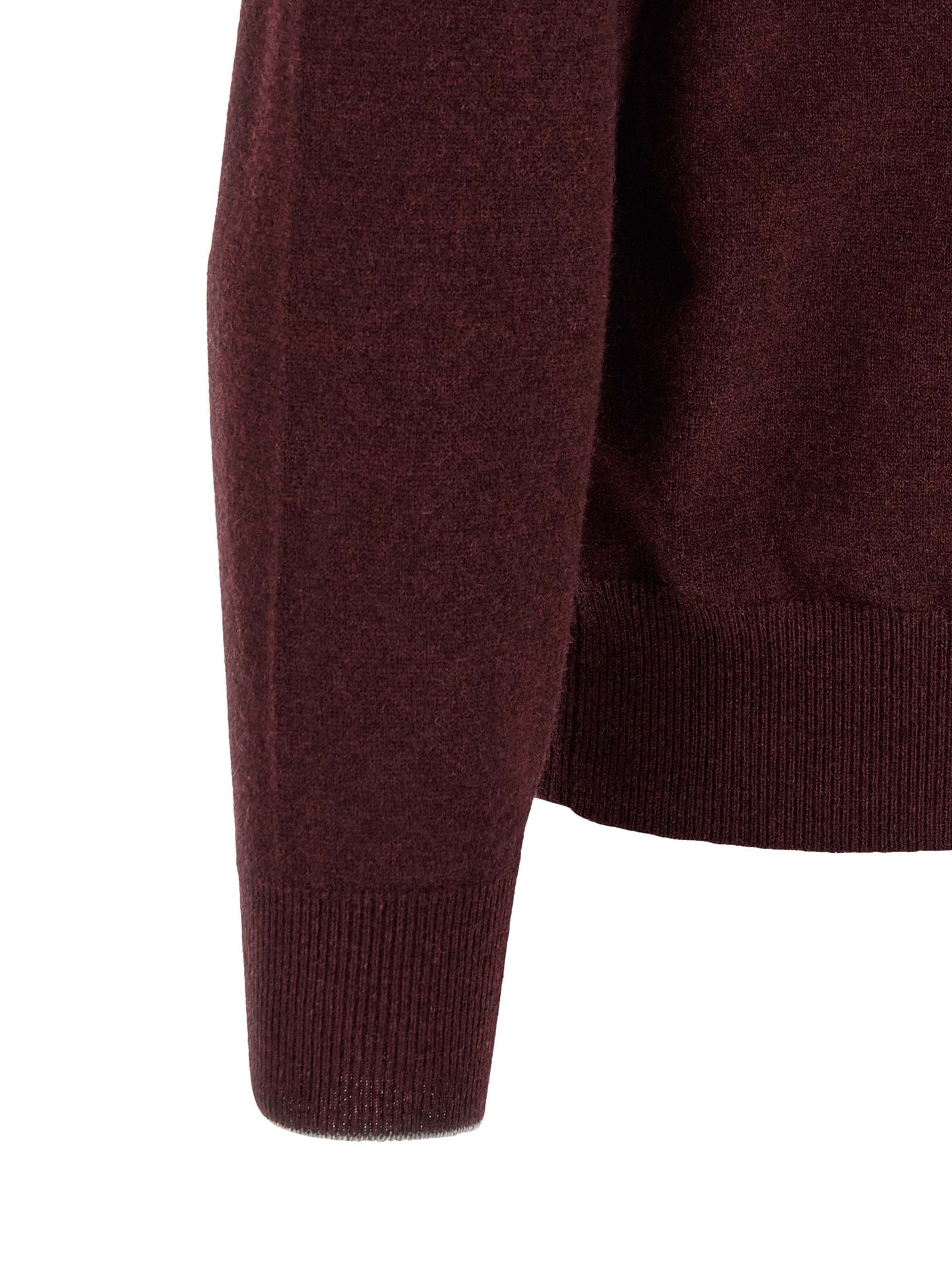 Sweater by Brunello Cucinelli for men in cashmere & horn bordeaux, burgundy & horn showcases a downtown chic silhouette, artfully finished with a downtown chic and for a sophisticated, high-end look.