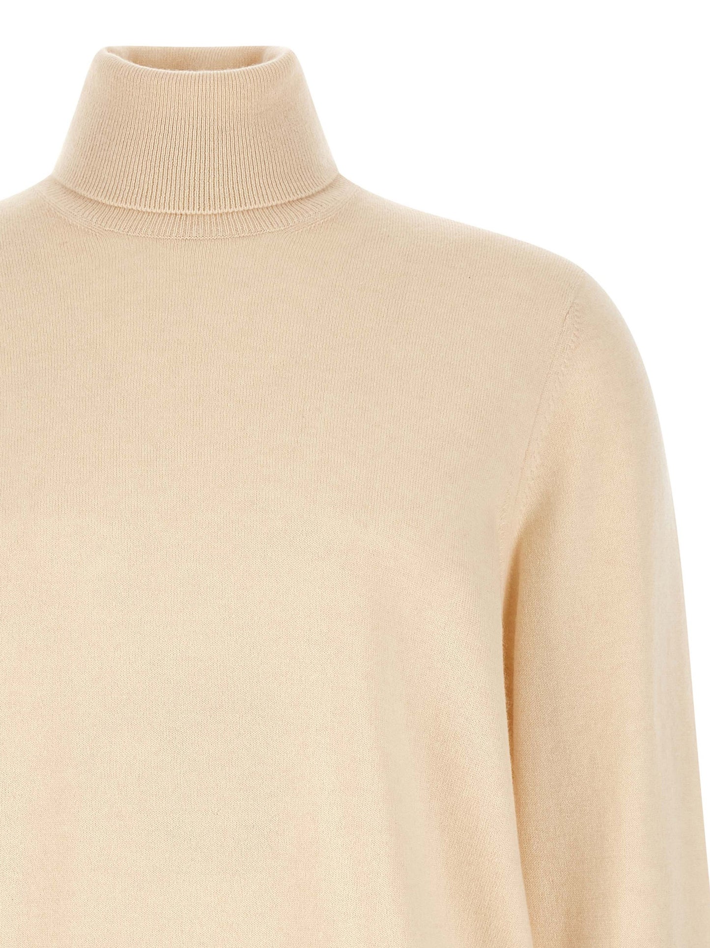 Cardigan by Brunello Cucinelli for men in cashmere white features a dramatic silhouette, showcasing a sophisticated turtle high-neck neckline and dramatic detail for a timeless, premium look.