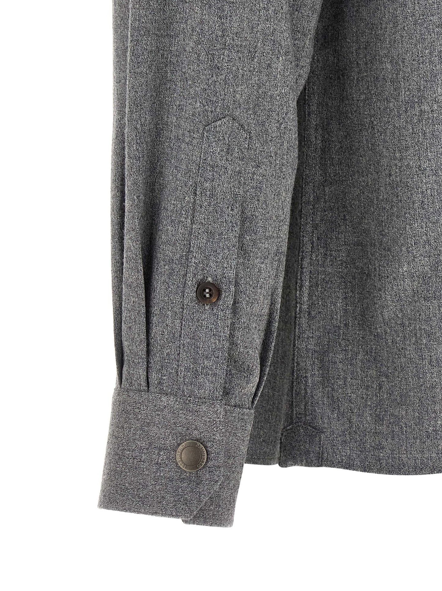 Overshirt by Brunello Cucinelli for men in virgin wool gray showcases a sublime silhouette, artfully detailed with a sublime and for a sophisticated, sublime finish.