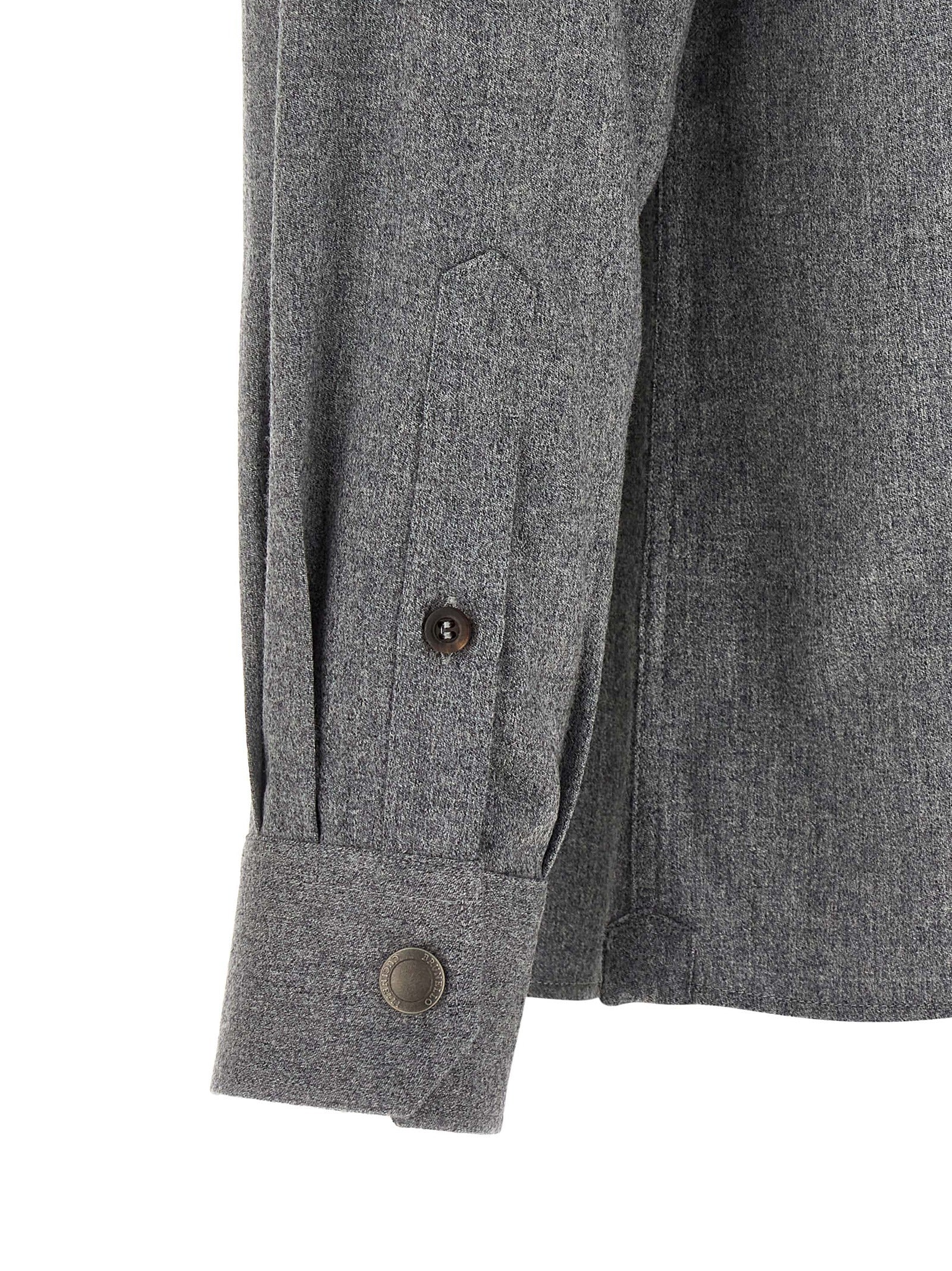 Overshirt by Brunello Cucinelli for men in virgin wool gray showcases a sublime silhouette, artfully detailed with a sublime and for a sophisticated, sublime finish.