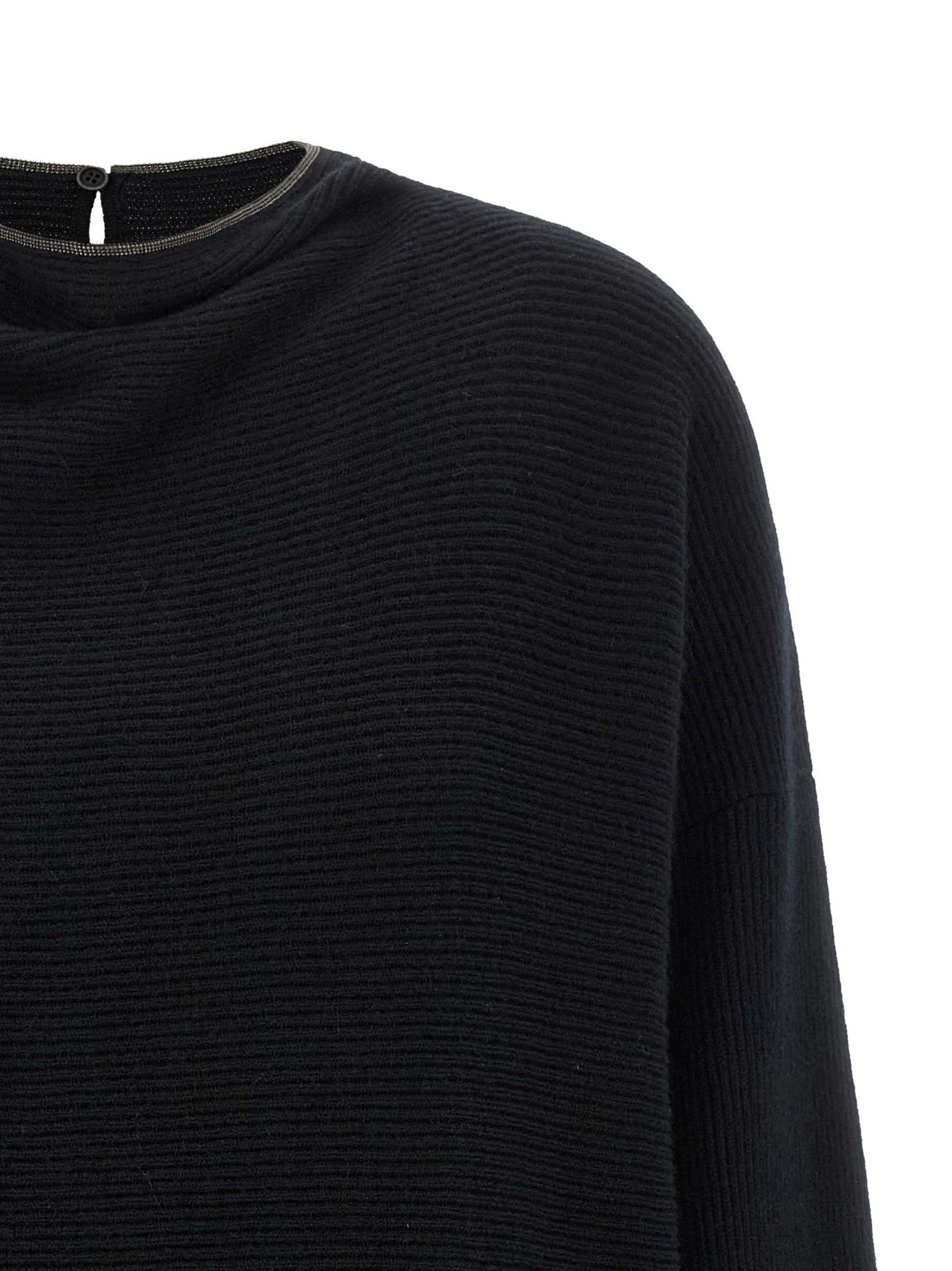 Dress by Brunello Cucinelli for women in silk cashmere virgin wool black showcases a striking silhouette, elegantly detailed with a , refined crew neckline, and a striking short mini for a striking finish.