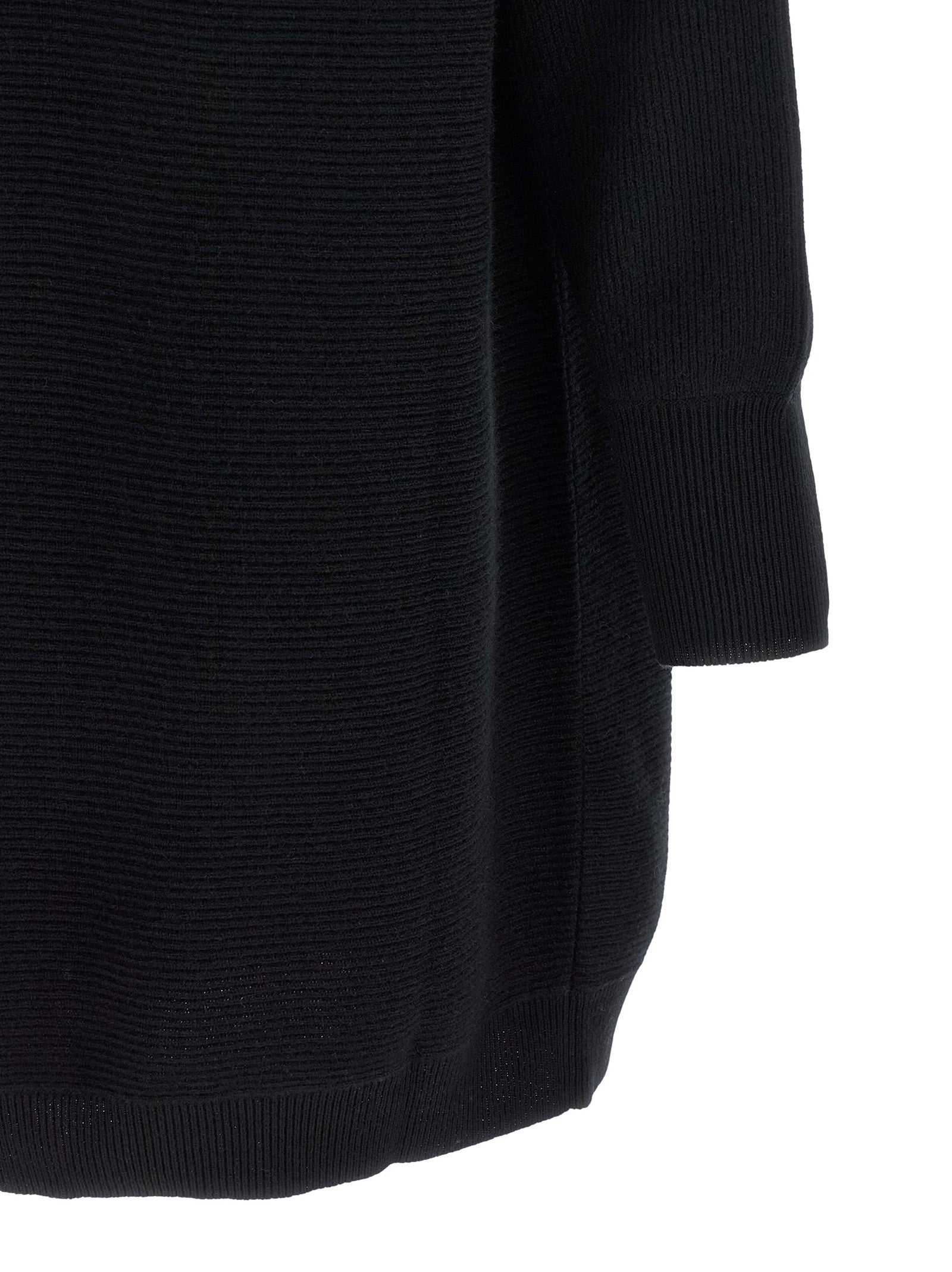 Dress by Brunello Cucinelli for women in silk cashmere virgin wool black showcases a striking silhouette, elegantly detailed with a , refined , and a striking short mini for a striking finish.