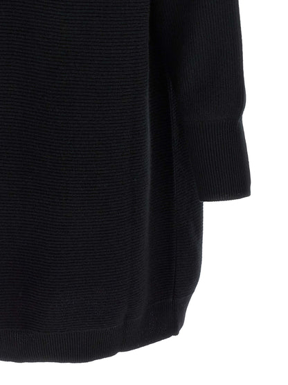 Dress by Brunello Cucinelli for women in silk cashmere virgin wool black showcases a striking silhouette, elegantly detailed with a , refined , and a striking short mini for a striking finish.