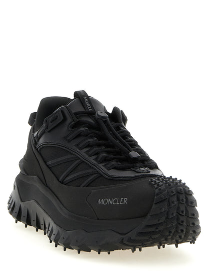 Athletic Sneakers Moncler men leather black & signature featuring a avant-garde Men's Athletic Leather Sneakers design with a avant-garde athletic style for a refined finish.