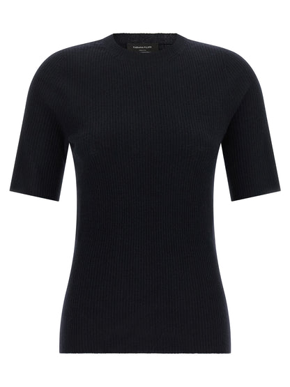 This Sweater by Fabiana Filippi for women in silk cashmere virgin wool navy presents a understated silhouette, featuring a sophisticated and short-sleeve for a understated finish.
