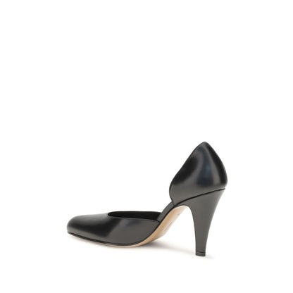 High-Heel Stiletto Pumps Heels by The Row for women in leather black & brown features an captivating silhouette, showcasing the elegant Women's Leather High-Heel Stiletto Pumps Heels design with a stiletto high-heel and a sophisticated pointed toe style.