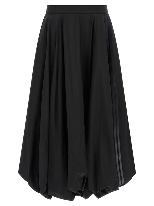 Skirt by Y-3 for women in polyamide gradient, black, signature & striped showcases a sultry silhouette, elegantly defined by its mini and the sophisticated sultry design of the Women's Polyamide Mini Skirt.