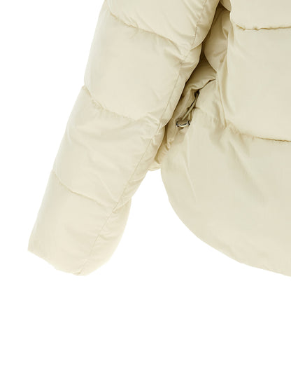This Hooded Puffer Jacket by PINKO for women in polyamide beige exhibits a edgy silhouette, meticulously detailed with functional pockets, hooded & insulated and a edgy wrap hooded high-neck neckline for a edgy finish.