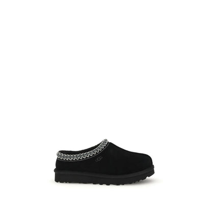 Flat Shoes by UGG for women in rubber black features an statuesque silhouette from the Women's Rubber Flat Shoes collection, showcasing a and a statuesque for a statuesque look.