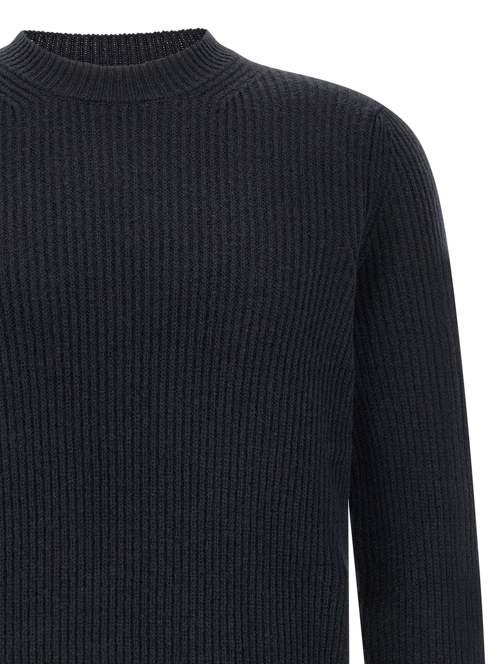 Cardigan by ZANONE for men in virgin wool navy presents a textural silhouette, artfully finished with a textural and for a sophisticated, textural look.