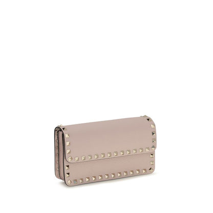 Cardholder Wallet by Valentino Garavani for women in bos taurus calf leather multicolor & signature showcases a enchanting silhouette, artfully detailed with the signature style of the Rockstud Bos Taurus Calf Leather Cardholder Wallet and functional card-organization chain.