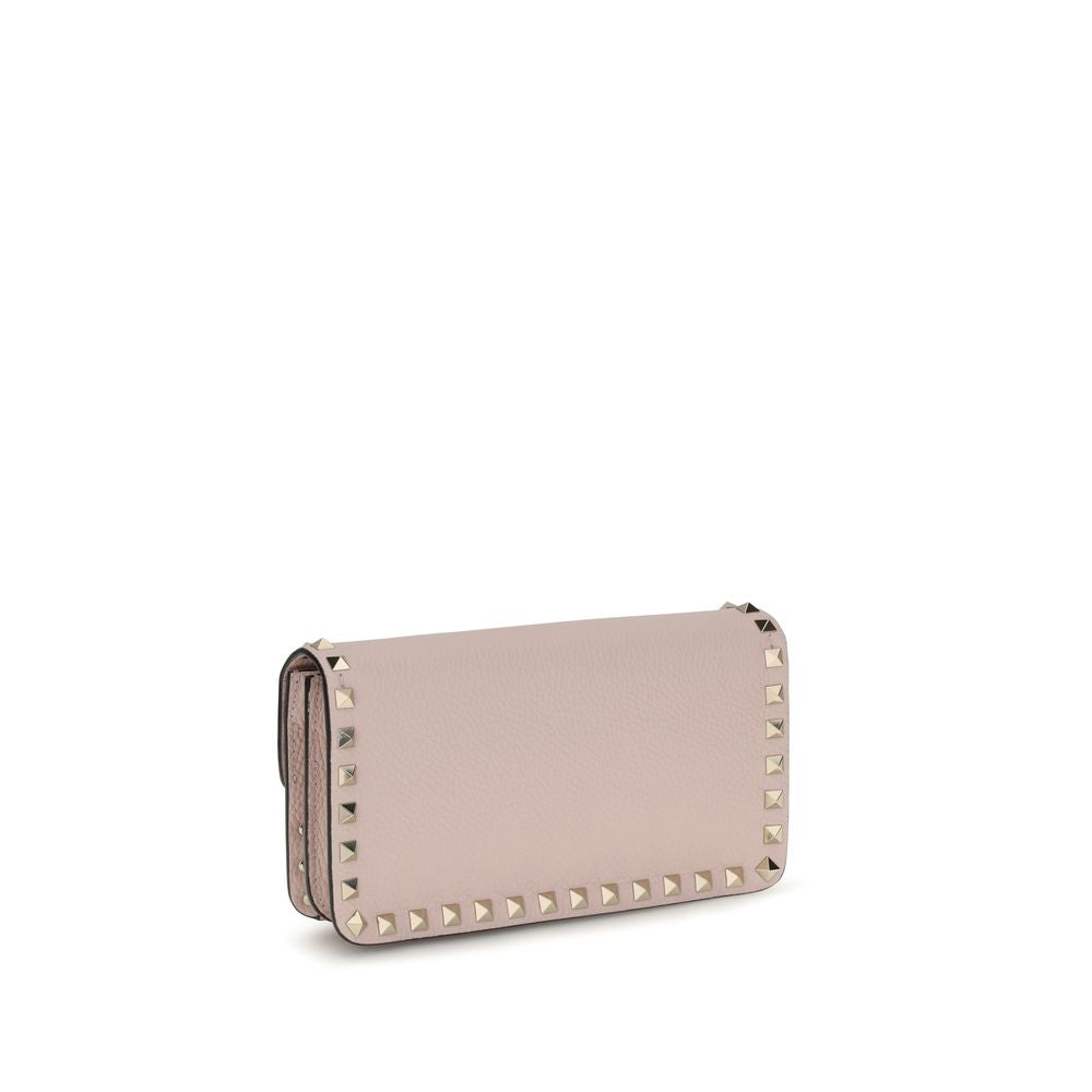 Cardholder Wallet by Valentino Garavani for women in bos taurus calf leather multicolor & signature presents a architectural silhouette from the Rockstud Bos Taurus Calf Leather Cardholder Wallet collection, showcasing architectural card-organization chain for a architectural finish.