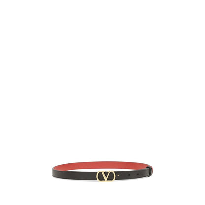 Belt by Valentino Garavani for women in bos taurus calfskin leather black & signature features an distinguished design, perfectly showcasing the sophisticated craftsmanship of this distinguished V Logo Bos Taurus Calfskin Leather Belt.
