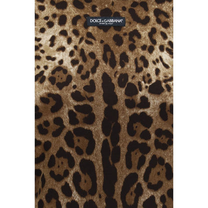 T-Shirt by Dolce & Gabbana for women in cotton beige, leopard-print & print showcases a chic silhouette, artfully detailed with a chic and for a chic finish.