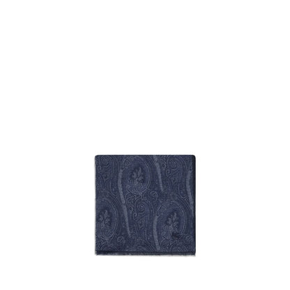 Scarf by Etro for men in modal cashmere & capra leather blue, paisley & print presents a cosy silhouette, artfully capturing the sophisticated design and premium aesthetic of the Modal Cashmere & Capra Leather Scarf.