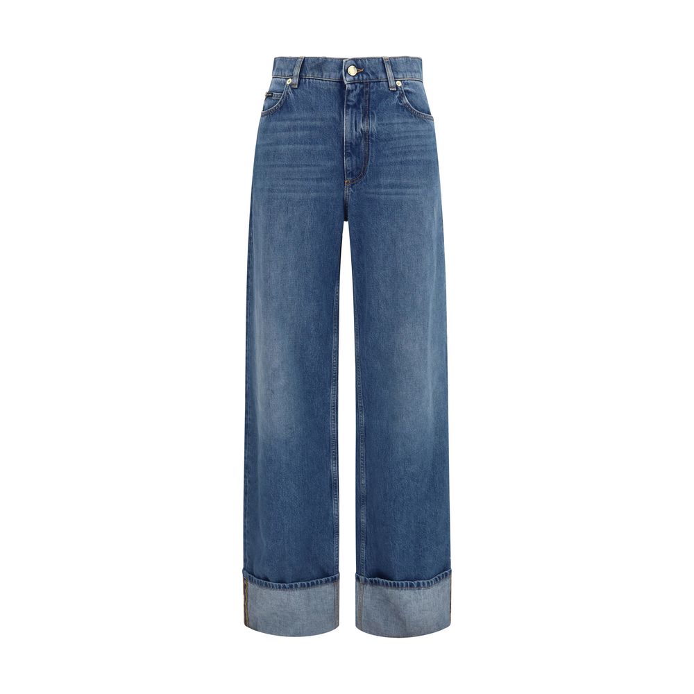 Jeans by Dolce & Gabbana for women in denim cotton blue & multicolor features an sophisticated low rise and straight-leg & regular-fit with a precise long, creating a sophisticated and sophisticated silhouette.
