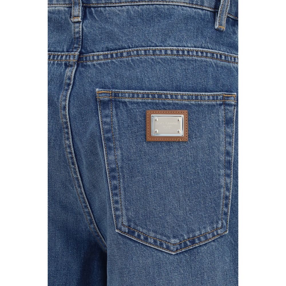 Jeans by Dolce & Gabbana for women in denim cotton blue & multicolor presents a refined pantology silhouette, artfully defined by a refined pantology straight-leg & regular-fit, long, and a sophisticated low rise.