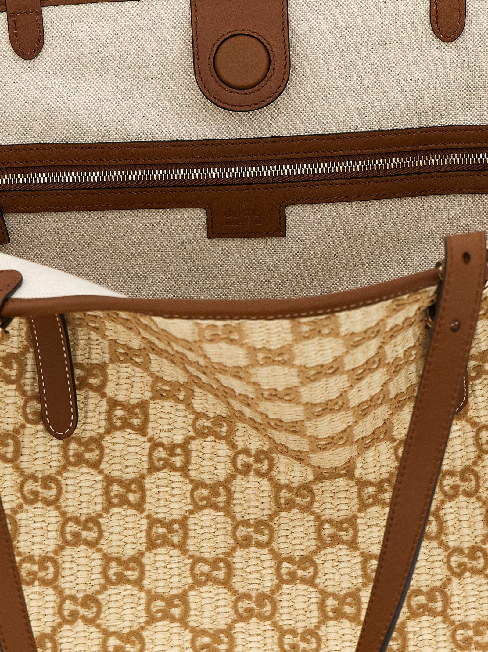 Shopper Handbag by Gucci for women in cotton & leather brown & patterned features a refined silhouette, showcasing a secure zipper & magnetic, organized , and versatile adjustable-strap & handle for a refined finish.