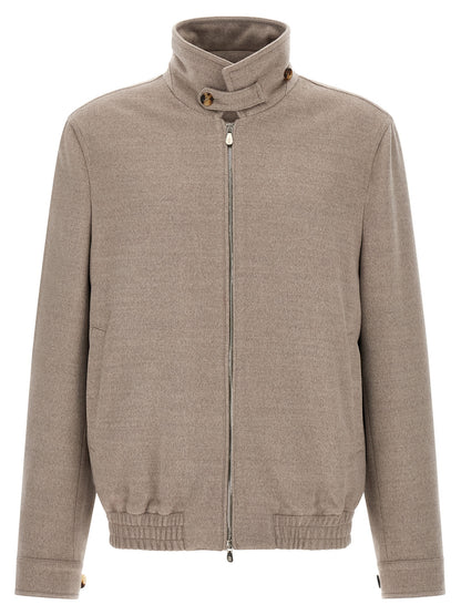Bomber Jacket by Brunello Cucinelli for men in virgin wool beige & horn presents a effortlessly chic silhouette, showcasing a sophisticated and premium pockets for a truly effortlessly chic finish.