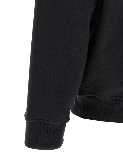 Sweatshirt by Stone Island for men in stretch organic cotton black features an enviable silhouette, showcasing a premium and refined crew neckline for a truly enviable finish.