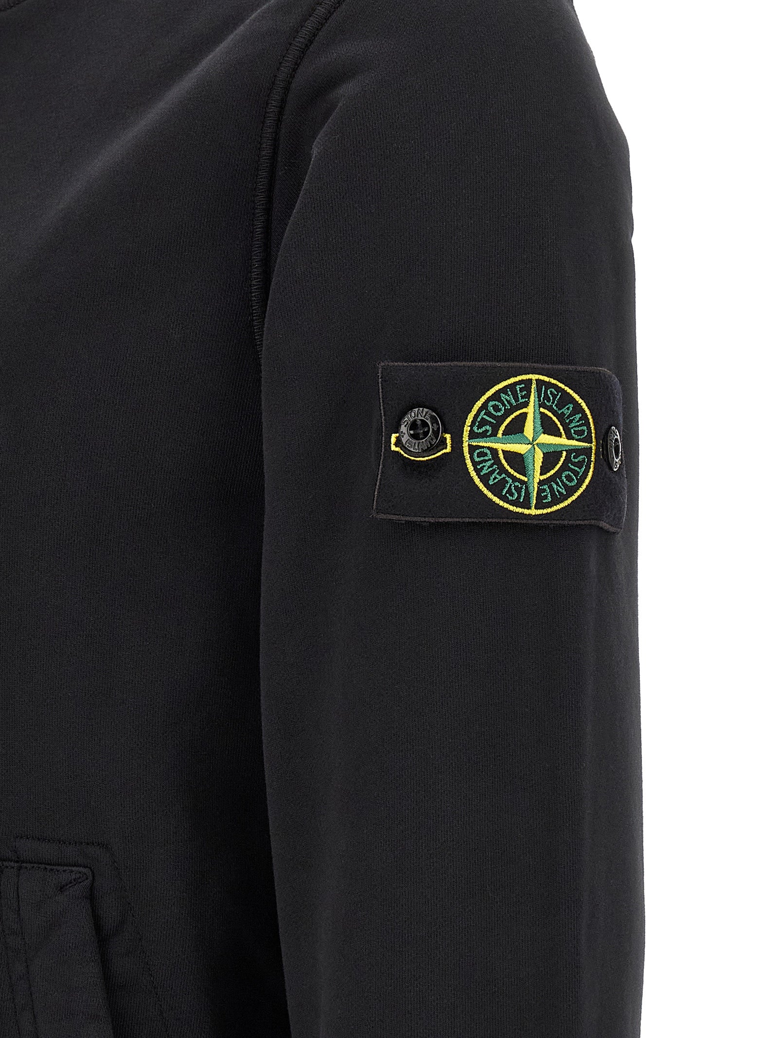 Sweatshirt Hoodie by Stone Island for men in cotton black & signature features a edgy silhouette, detailed with a edgy hooded neckline and for a refined finish.