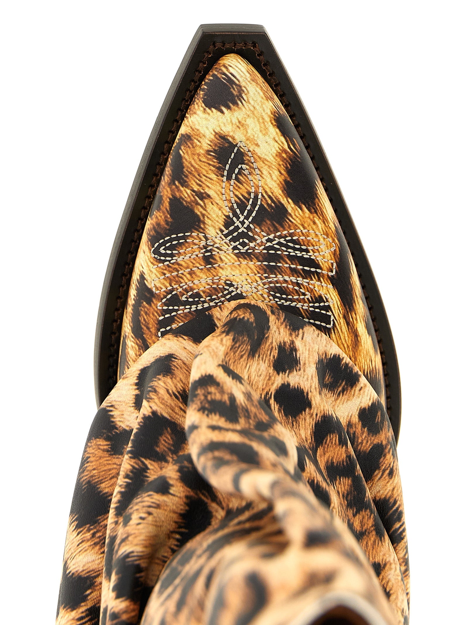 Chelsea Cowboy Boots by R13 for women in bos taurus cowhide leather brown, leopard-print & print features an effortless chic silhouette from the Women's Bos Taurus Cowhide Leather Chelsea Cowboy Boots collection, showcasing a effortless chic and refined for an effortless chic look.