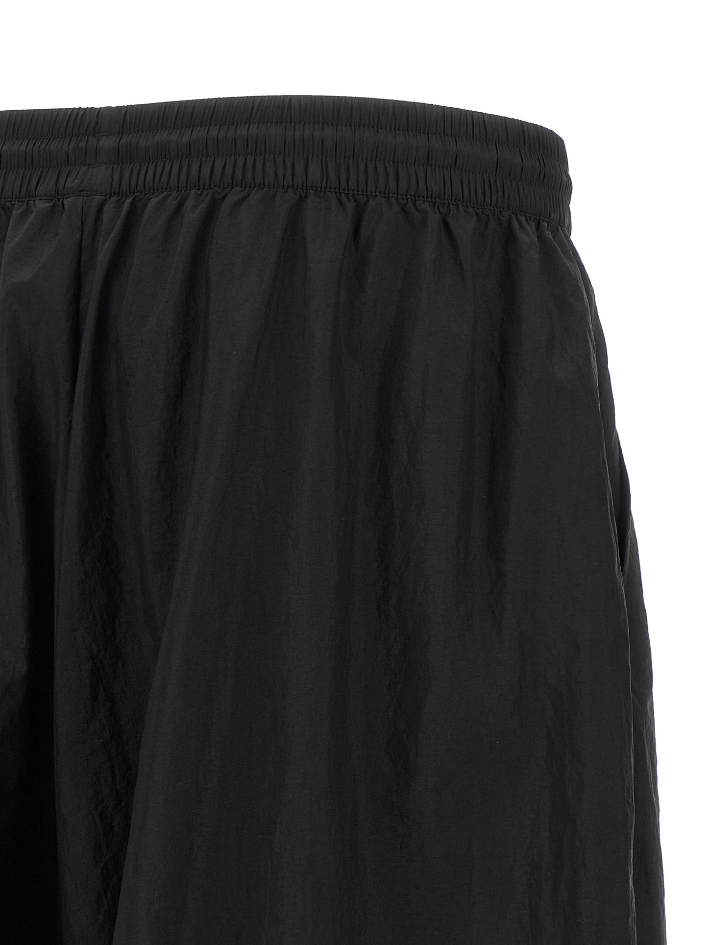 Activewear Pants by Y-3 for men in polyamide gradient, black, red & striped, featuring a athletic athletic, relaxed-fit & wide and long with a athletic and high-performance .