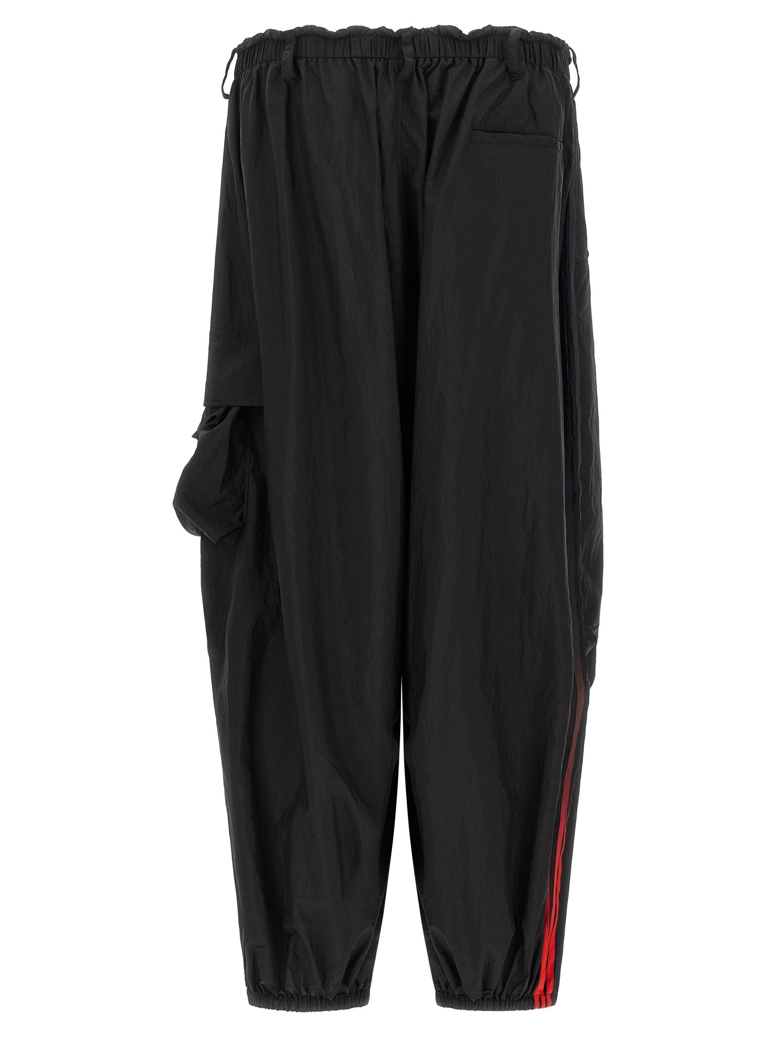 Cargo Pants by Y-3 for men in polyamide gradient & black features a sartorial silhouette, showcasing a sophisticated relaxed-fit & wide with a refined long and elegant .
