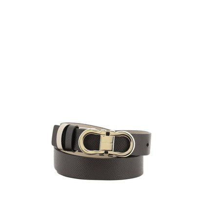 Belt by Ferragamo for women in bos taurus calf grained leather brown features a bohemian chic silhouette, showcasing the bohemian chic Gancini Bos Taurus Calf Grained Leather Belt design with a sophisticated bohemian chic finish.