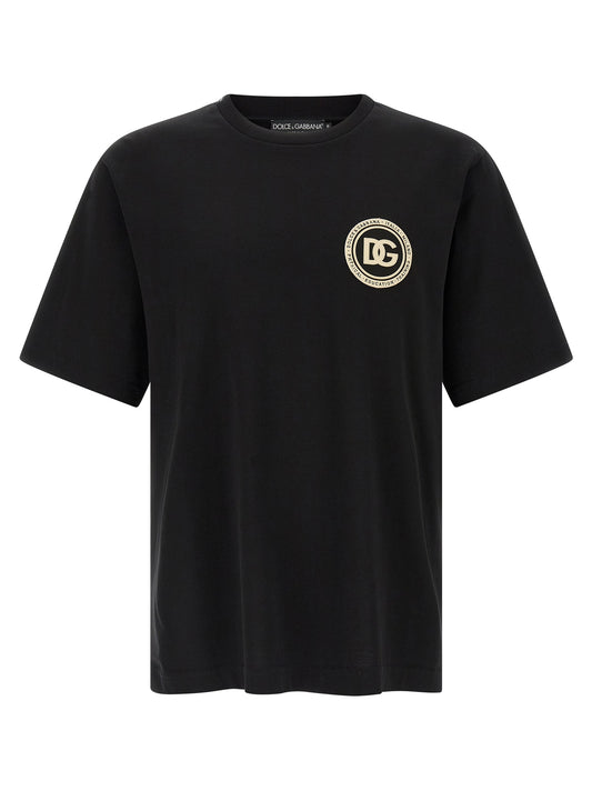 T-Shirt by Dolce & Gabbana for men in cotton black showcases a unassuming silhouette, artfully detailed with a refined crew neckline and unassuming short-sleeve for a sophisticated, contemporary look.