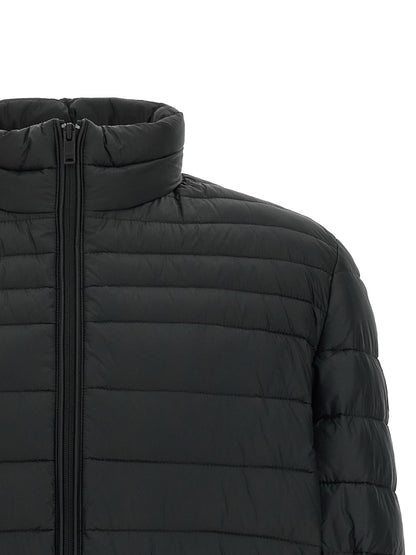 Puffer Jacket by Hugo Boss for men in polyamide black presents a effortlessly chic silhouette, showcasing a sophisticated high-neck neckline and premium pockets & insulated for a truly effortlessly chic finish.