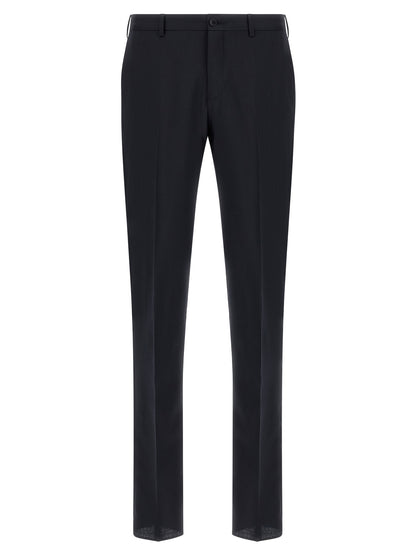 Pant Suit by Pal Zileri for men in wool navy presents a sublime silhouette, showcasing a sophisticated and a sublime that exemplifies modern elegance.