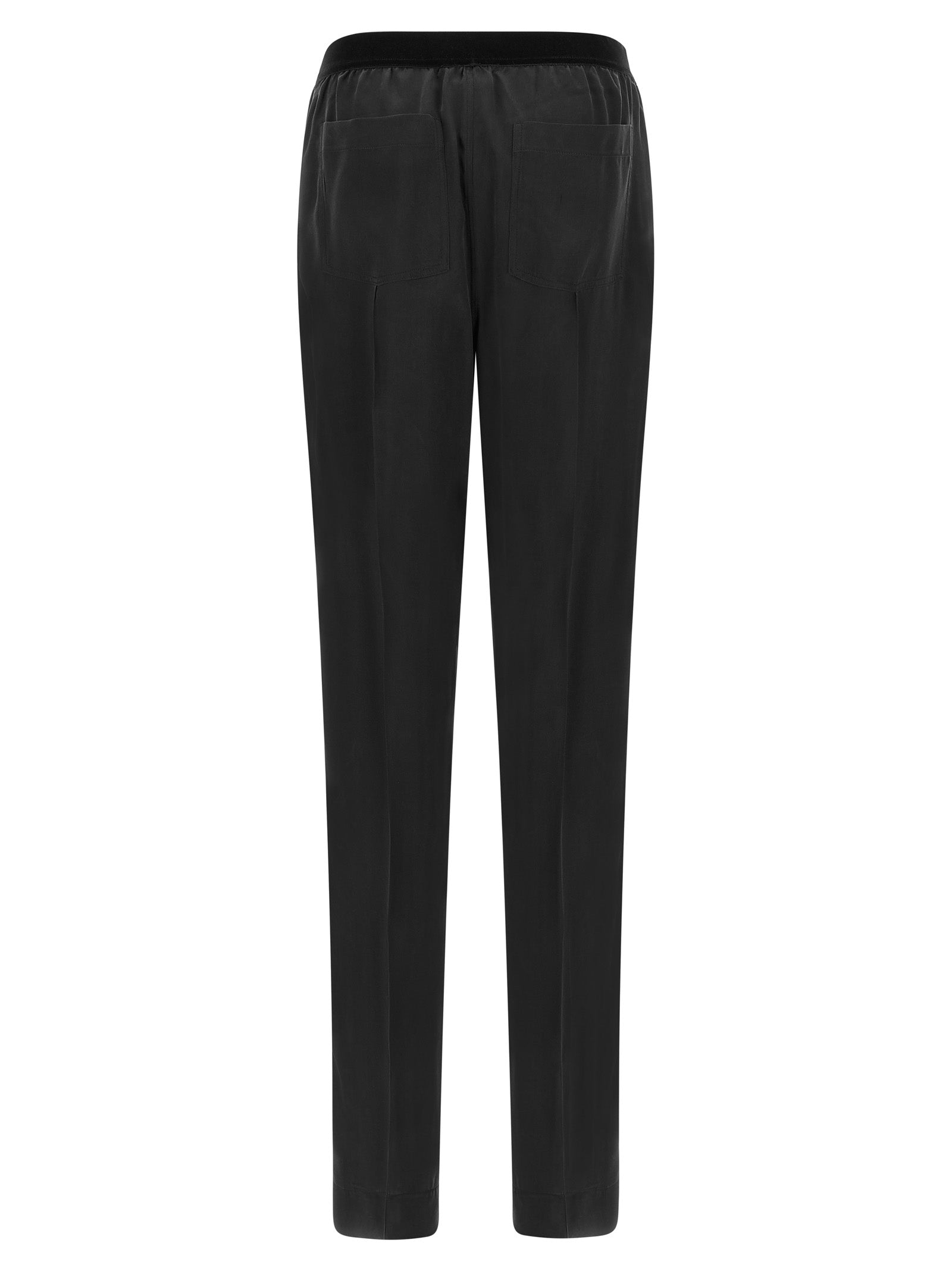 This Pajamas by Tom Ford for women in silk black features an encompassing silhouette, showcasing the refined craftsmanship of the Women's Silk Pajamas collection with an encompassing finish.