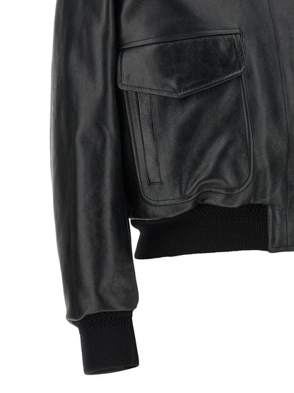 Jacket by Tom Ford for women in lamb leather black & natural showcases a enveloping silhouette, artfully detailed with a enveloping and premium pockets for a truly enveloping finish.