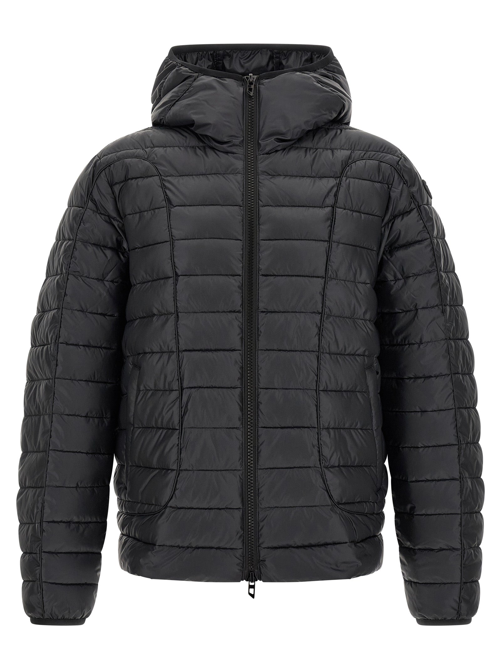 This Hooded Puffer Jacket by Diesel for men in polyester black exhibits a edgy silhouette, meticulously detailed with functional lightweight, hooded & insulated and a edgy hooded neckline for a edgy finish.