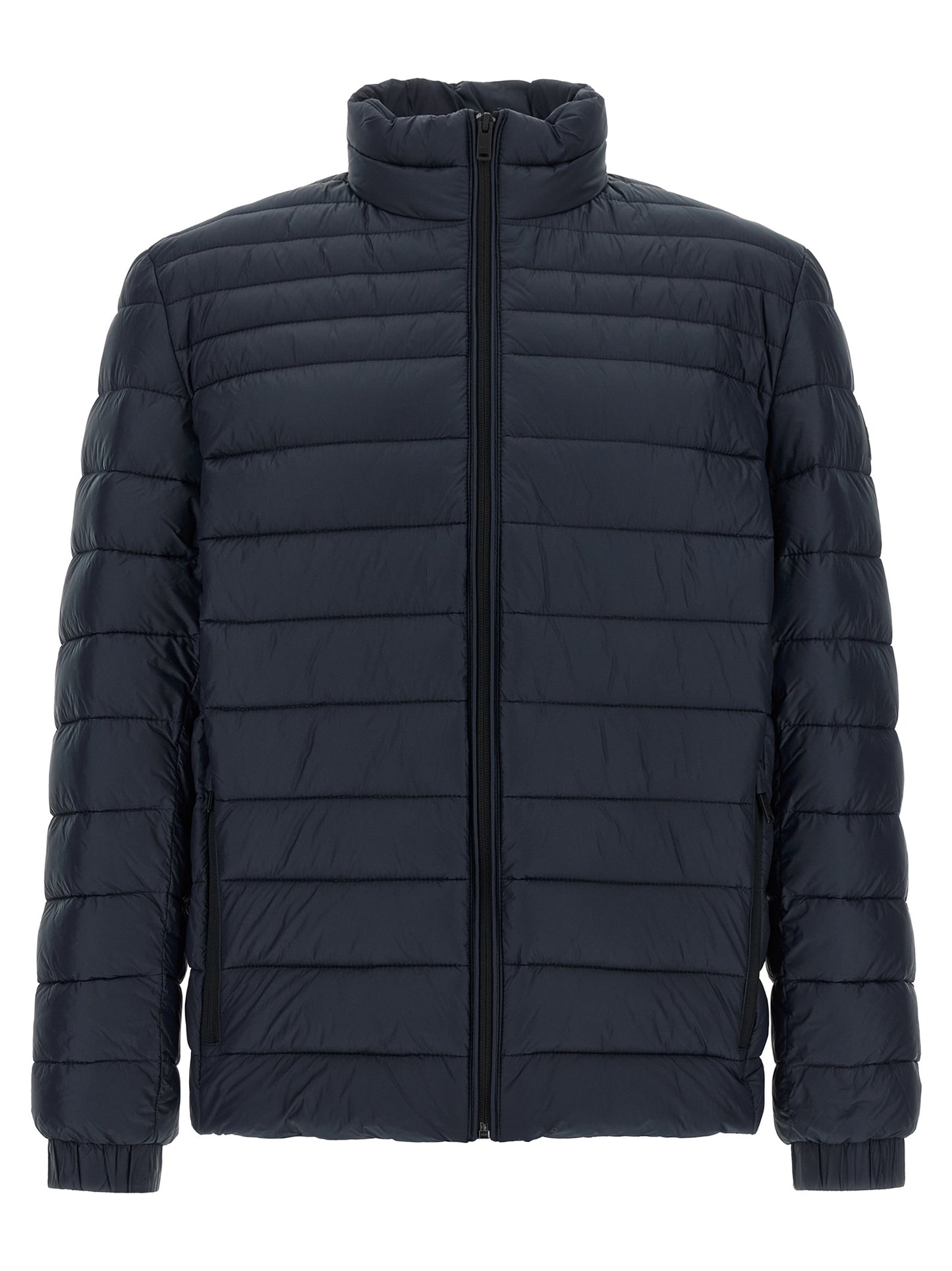 This Puffer Jacket by Hugo Boss for men in polyamide navy exhibits a edgy silhouette, meticulously detailed with functional insulated and a edgy high-neck neckline for a edgy finish.