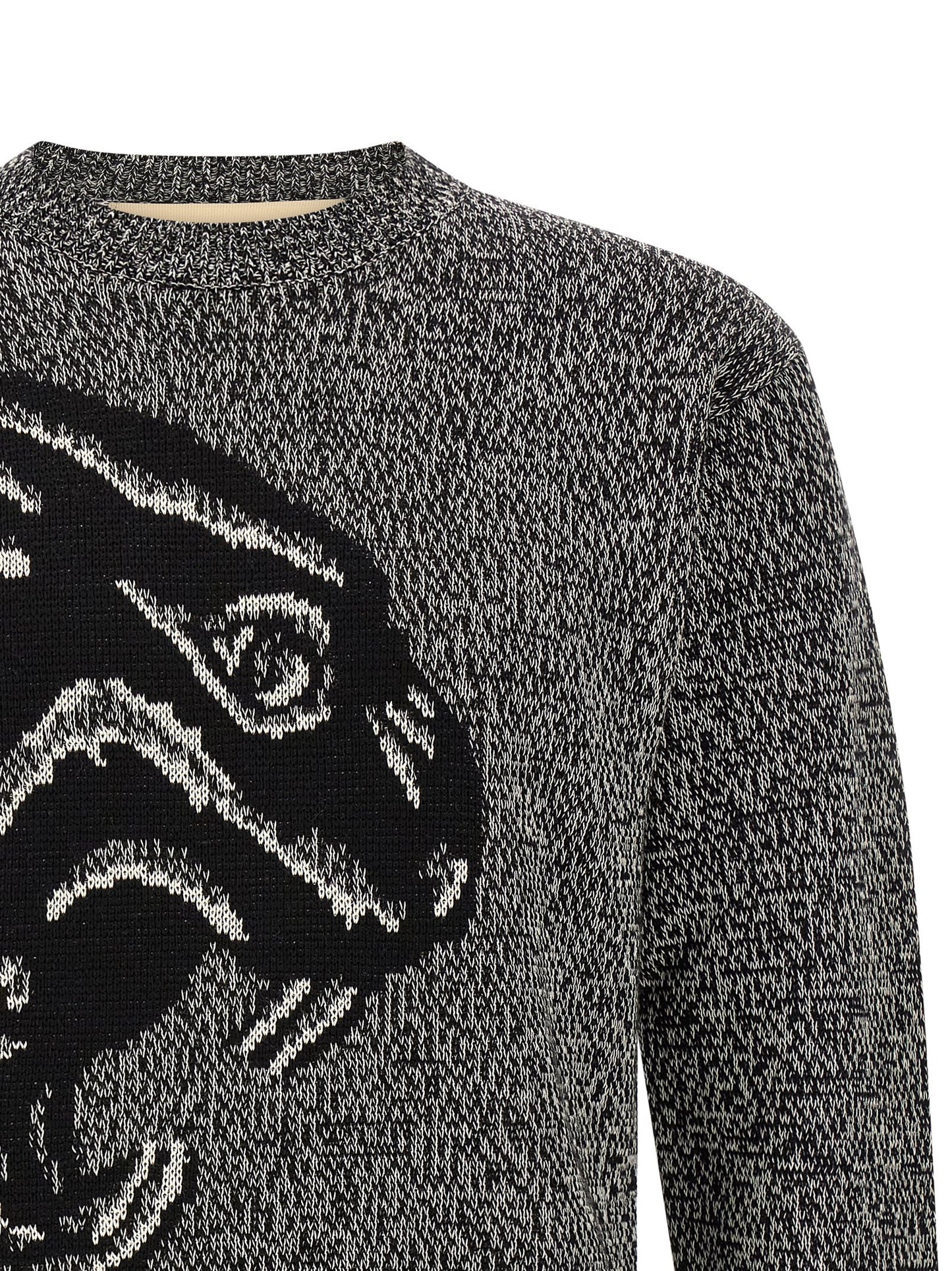 Cardigan by Valentino Garavani for men in virgin wool & cotton bicolour, black & white features a nuanced silhouette with a refined crew neckline and nuanced detailing for a sophisticated look.
