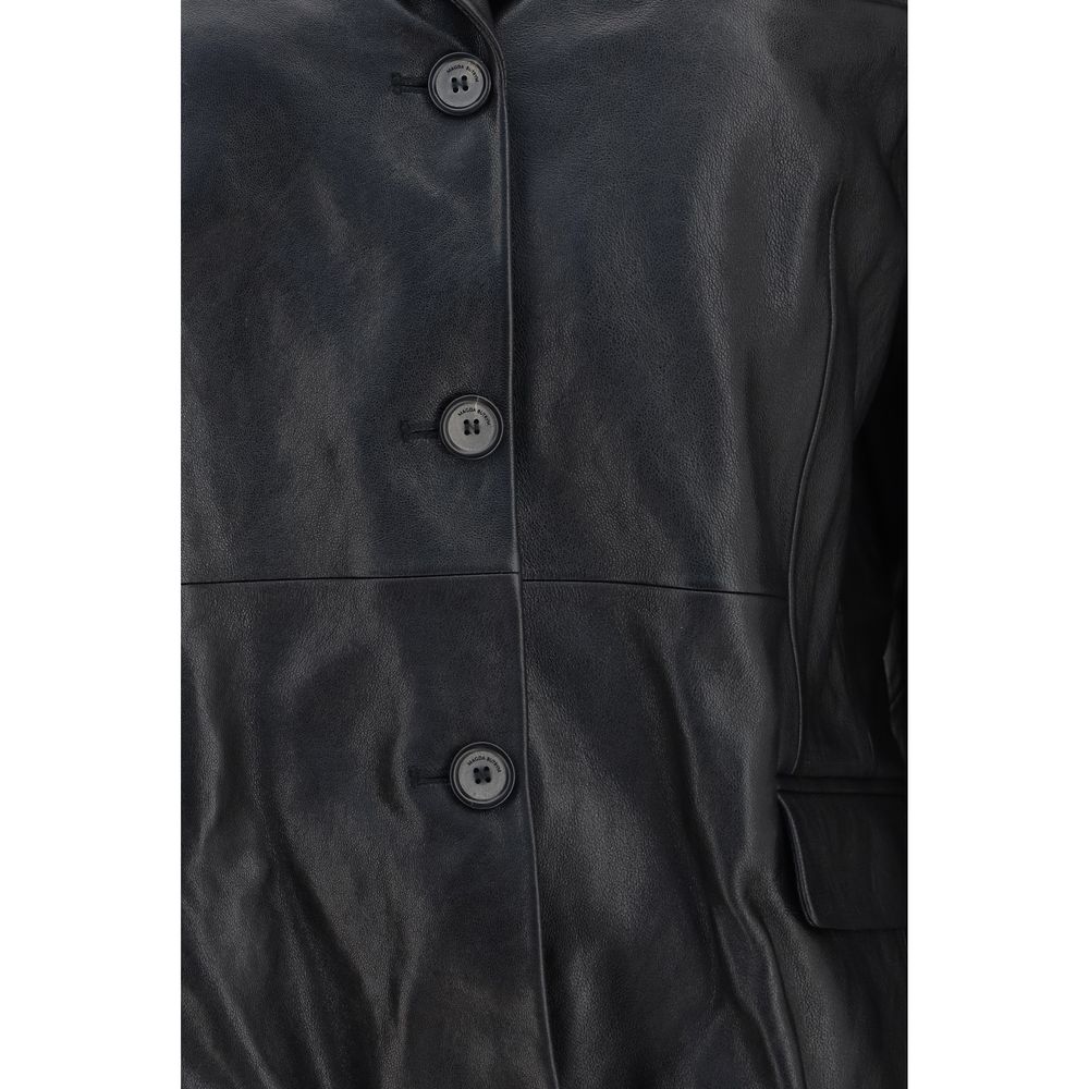Blazer by Magda Butrym for women in lambskin leather black showcases a discerning silhouette, elegantly detailed with a sophisticated and premium for a truly discerning finish.