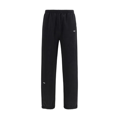 Sweatpants by Represent for men in cotton black features an streamlined design with , highlighting a streamlined athletic, relaxed-fit, regular-fit & wide and long cut with a comfortable .