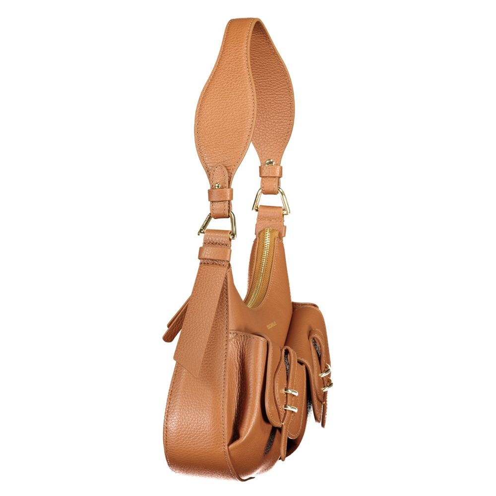 This Handbag by Coccinelle for women in leather and brown & print presents a sculptural silhouette featuring a secure zipper & magnetic, ample external-pockets & internal-pockets, and versatile handle for a sculptural finish.