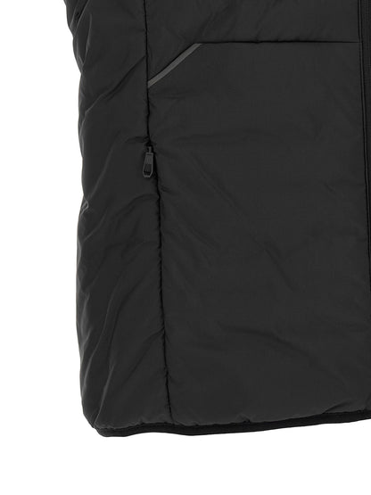 Vest by Hugo Boss for men in polyester black features a enviable silhouette, elegantly detailed with a enviable and functional pockets for a enviable finish.